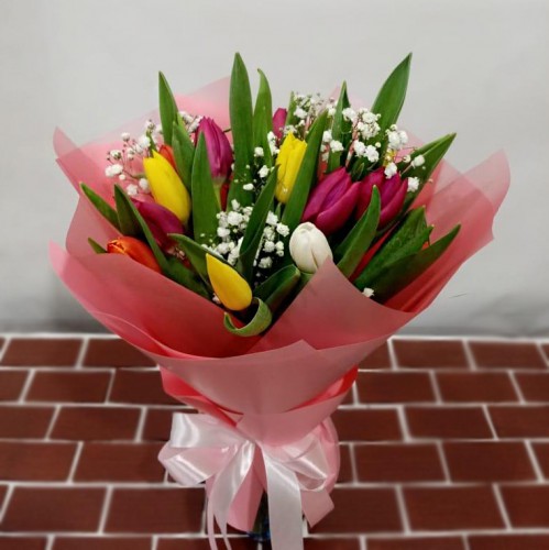 Букет из 15 тюльпанов 